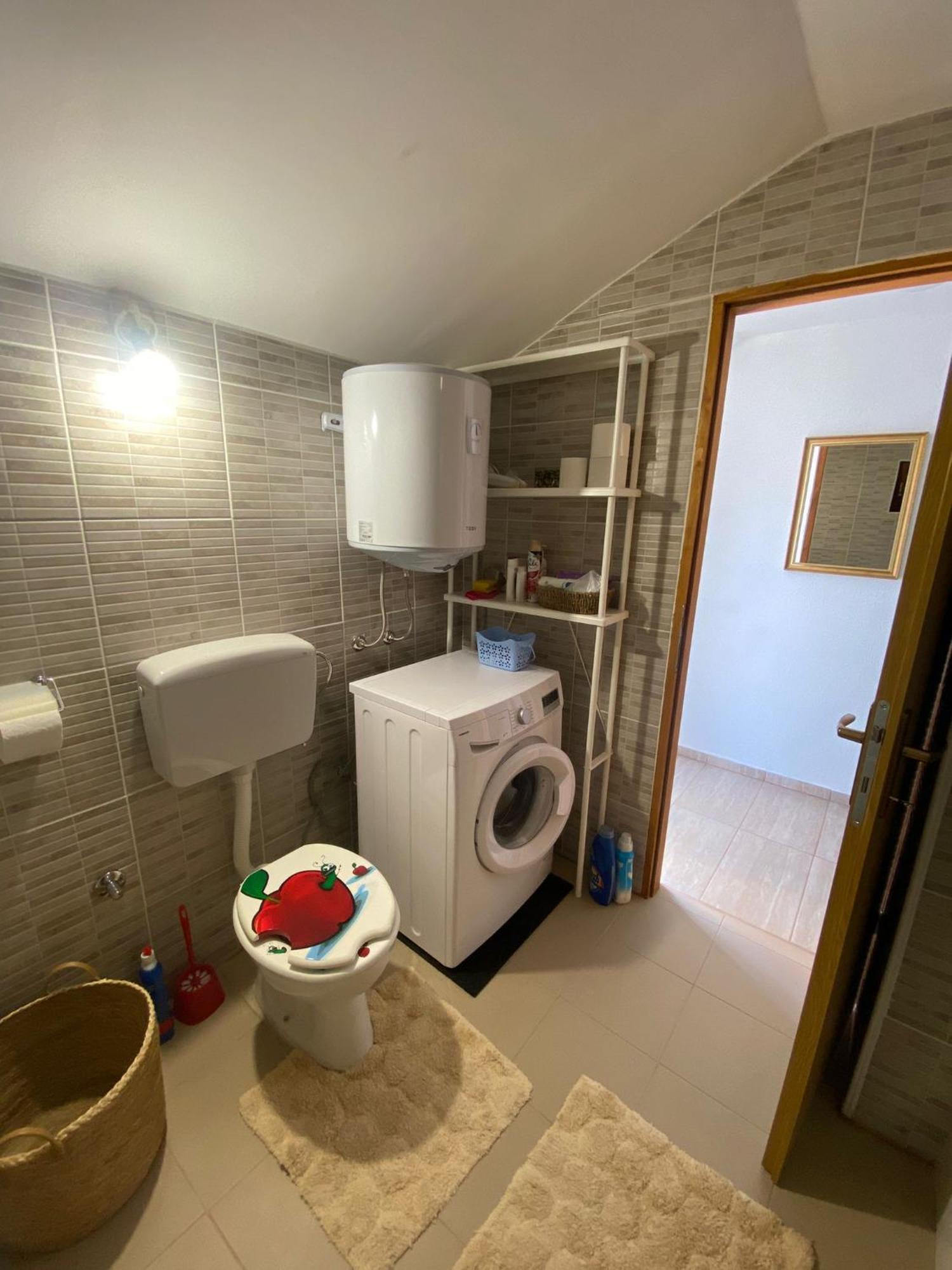 Apartmani Anka Gornji Karin Ngoại thất bức ảnh