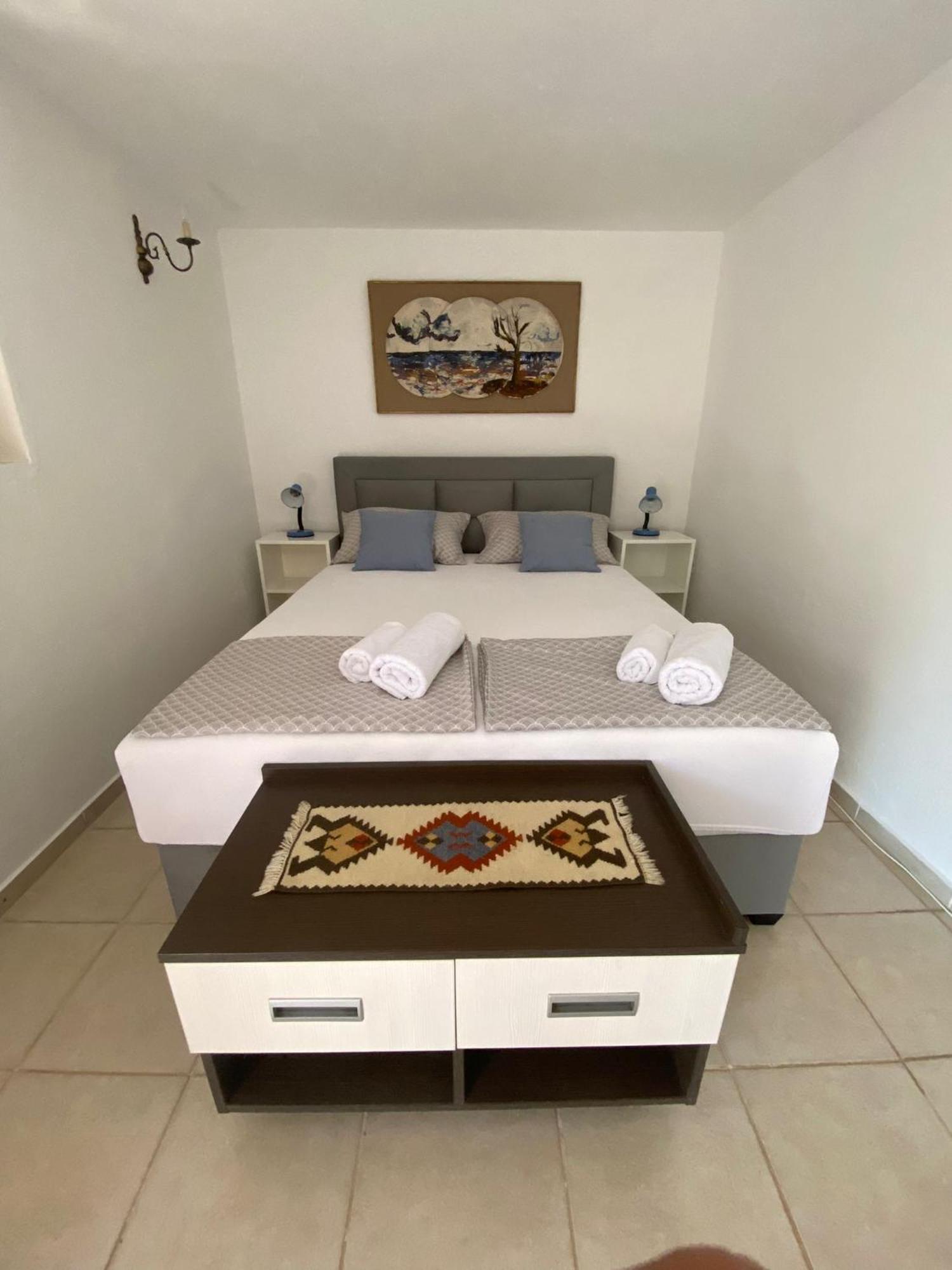 Apartmani Anka Gornji Karin Ngoại thất bức ảnh