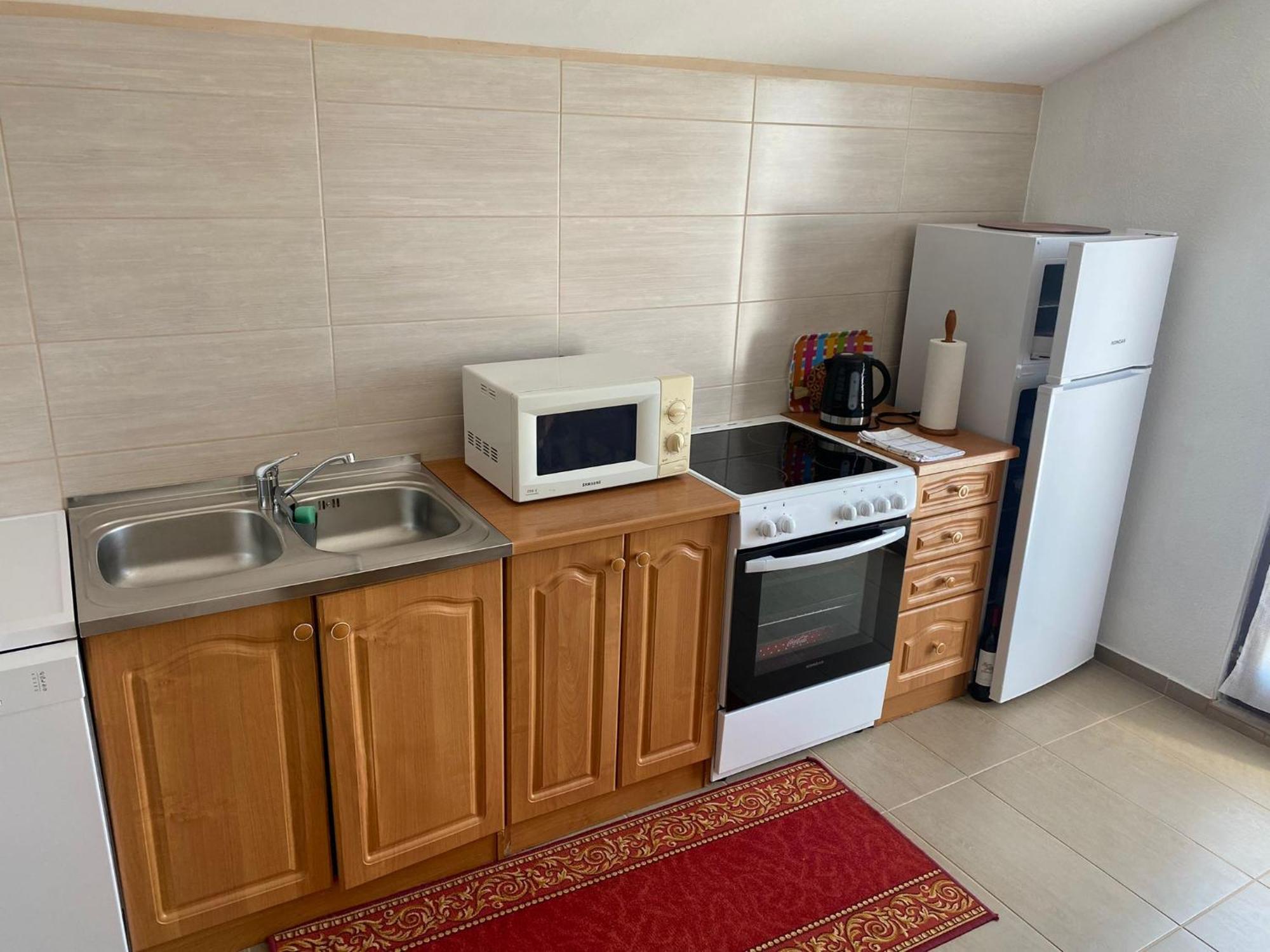 Apartmani Anka Gornji Karin Ngoại thất bức ảnh